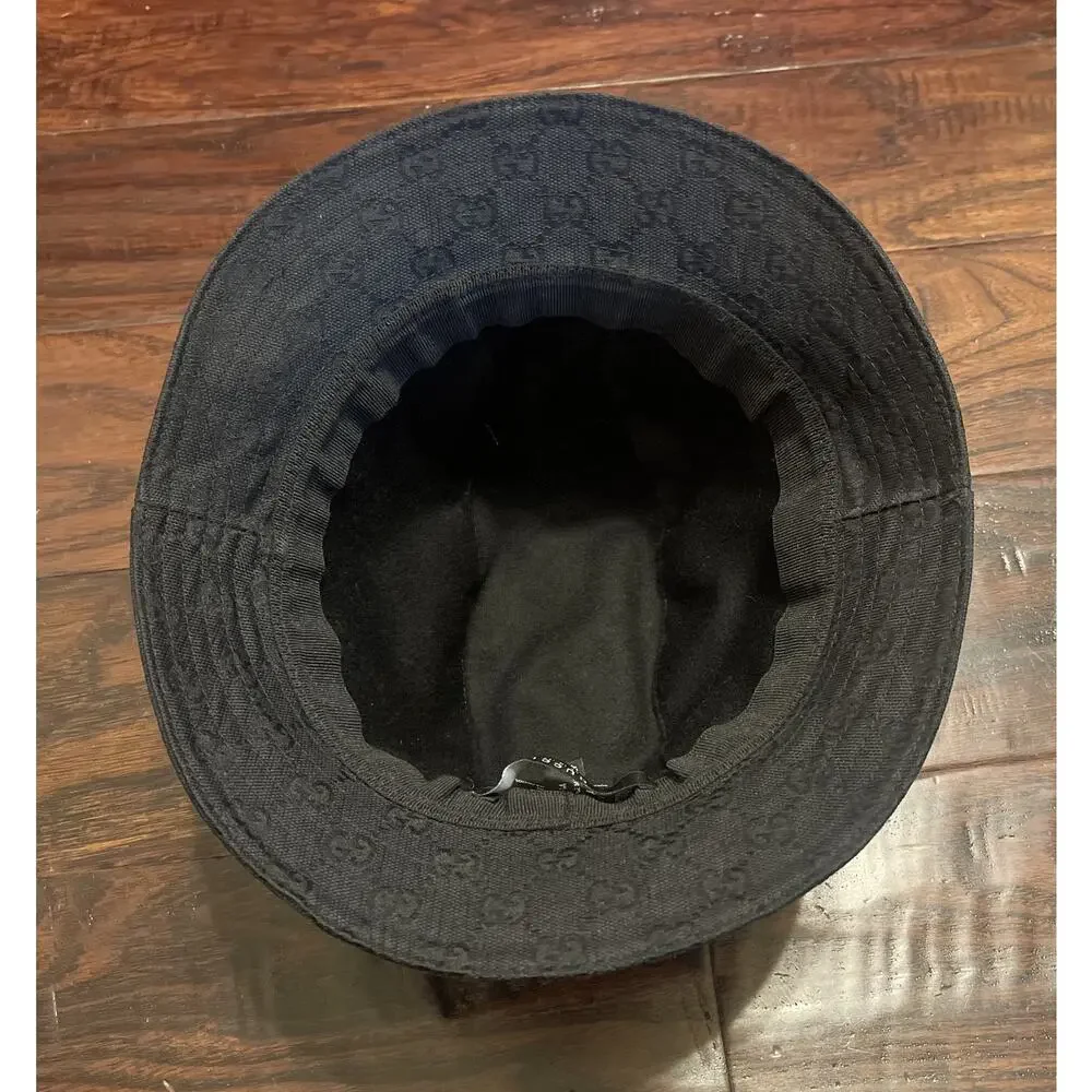 $695 Gucci Black Cotton Blend 90's Throwback Bucket Hat Size M